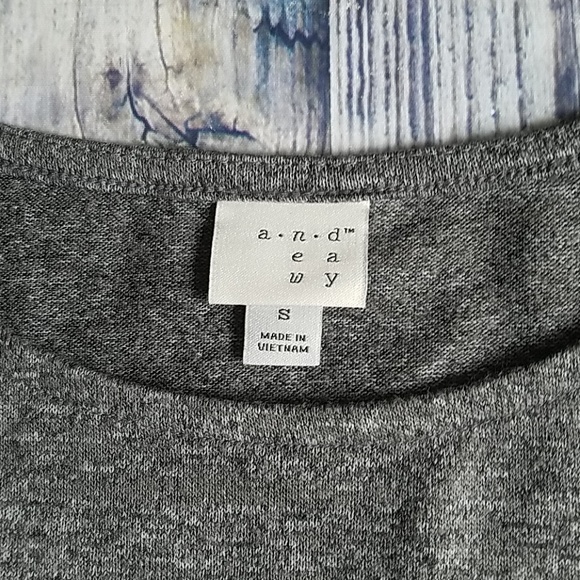 Bow Sleeve Top - Picture 2 of 8